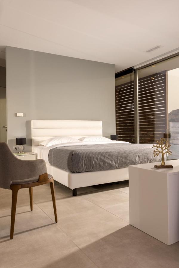 Rock Bay Villas - Luxury Villas In Crete Agia Pelagia  Exterior photo